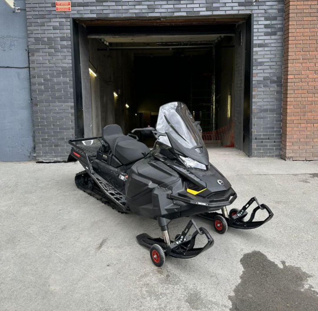 Ski-Doo Skandic LE 24 900 ACE